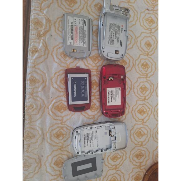 Lot of 3 Vintage Samsung Flip Phones Sprint Telus Verizon – Untested - Picture 4 of 7